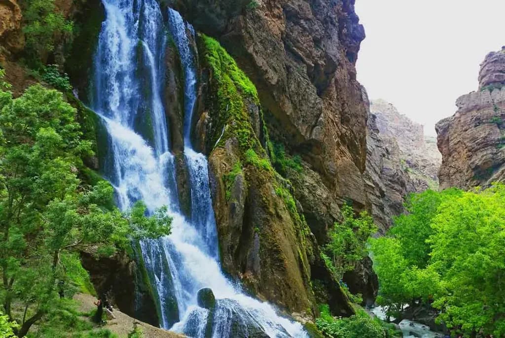 جاذبه های اطراف تهران جاذبه های اطراف تهران
